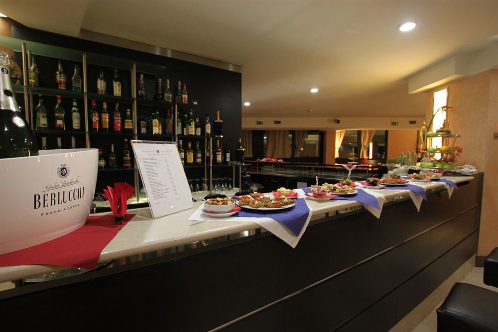Golf Hotel Milano Opera Exterior foto